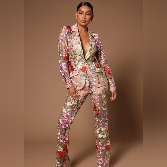 Fashion Nova Pants - New Floral Pant Suit